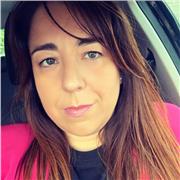 Soy organizada, suelo empatizar mucho con los y las alumnas y me apasiona la enseñanza